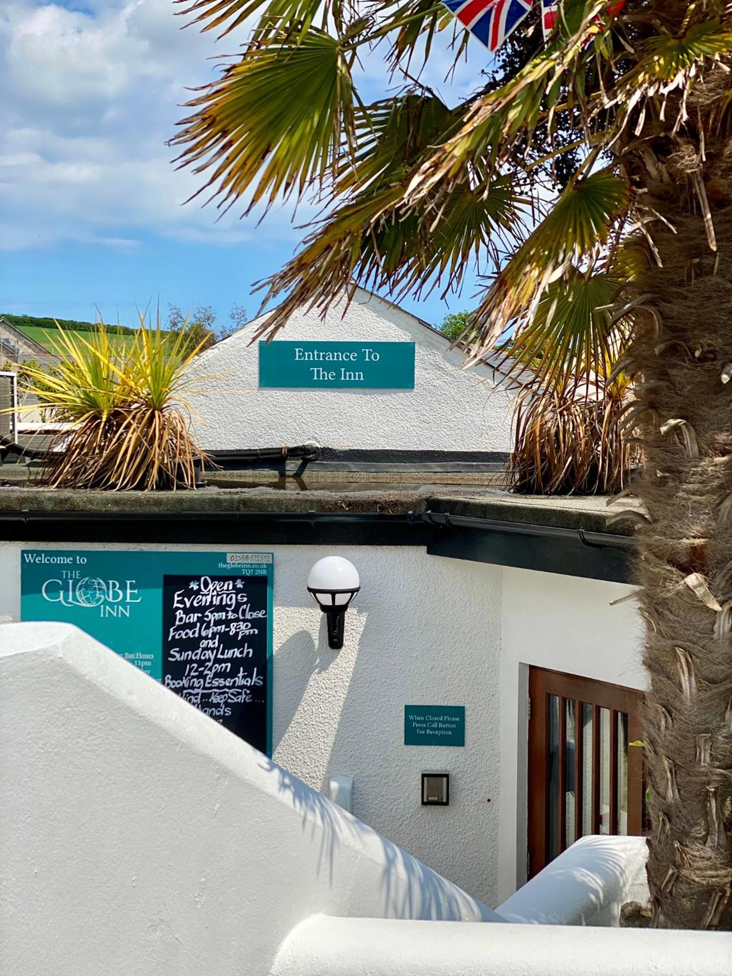 The Globe Inn 킹스브리지 외부 사진